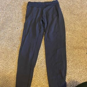 Lululemon navy joggers size 6